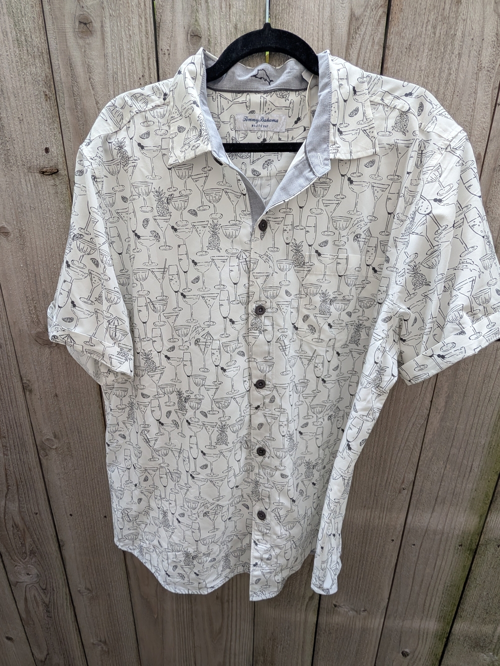 NWT Tommy Bahama White Short-Sleeve Button-Down Shirt with Cocktail Print